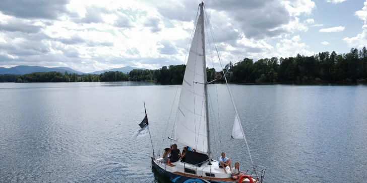 Zážitková plavba na plachetnici pro 1 nebo 2 osoby po Žermanické přehradě