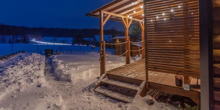 Luxusní maringotka za humny se saunou v přírodě nedaleko Bouzova a Javoříčských jeskyní