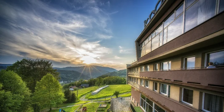 Relax ve Wisłe: strava v ceně, možnost wellness i procedur, v zimě lyže, v létě výhledy