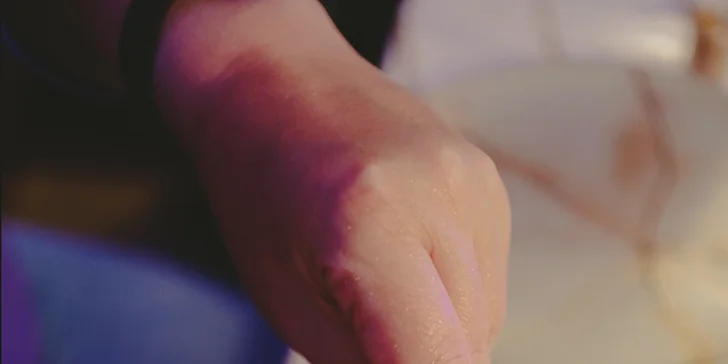 Oprava předmětů zlatem: 3hod. kurz japonského umění Kintsugi i čajový obřad