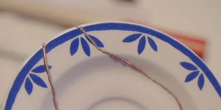 Oprava předmětů zlatem: 3hod. kurz japonského umění Kintsugi i čajový obřad