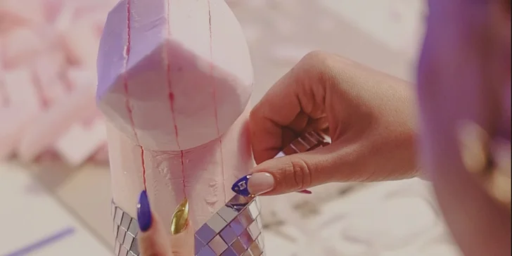 Jedinečné umělecké dílo: tvorba diskotékové sochy pro 1 nebo 2 osoby