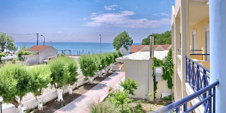 Dovolená na ostrově Lesbos: 3* apartmány u pláže, polopenze i letenky