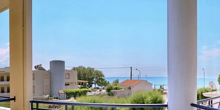 Dovolená na ostrově Lesbos: 3* apartmány u pláže, polopenze i letenky