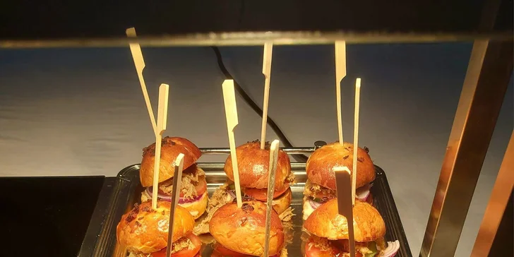 Otevřené vouchery do hostince s českými klasikami na jídlo i nápoje: 500-1000 Kč