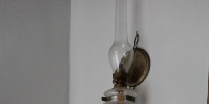 Zážitkové oblékání do slováckého kroje i s vínem pro 1 nebo 2 dámy