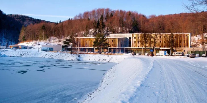 Pobyt v srdci Štiavnických vrchů: polopenze a neomezený relax ve wellness