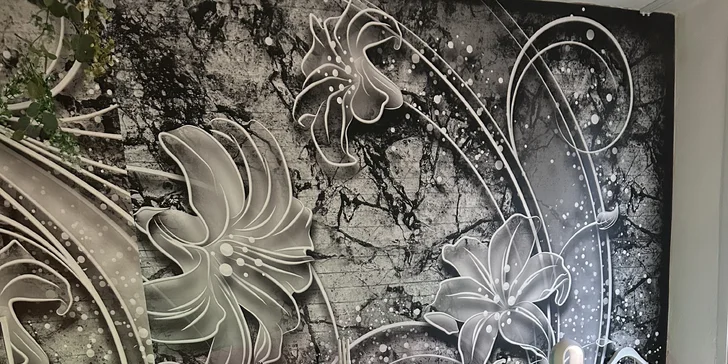 Anti-age ošetření pleti s masáží obličeje i balíčky s masáží těla a kosmetickou péčí