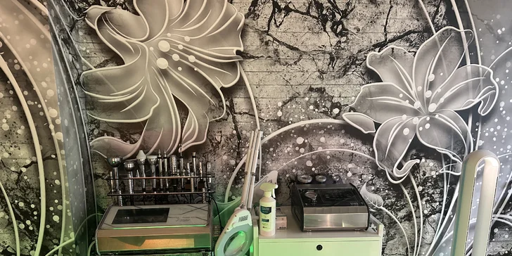 Anti-age ošetření pleti s masáží obličeje i balíčky s masáží těla a kosmetickou péčí