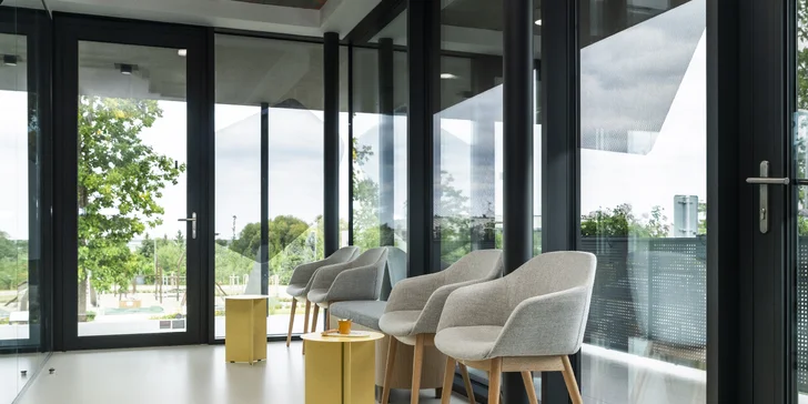 Dentální hygiena vč. air-flow a leštění zubů pro dospělé nebo děti od 10 let