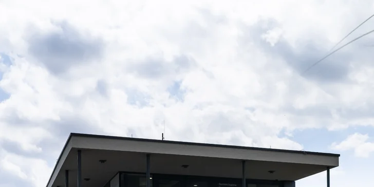 Dentální hygiena vč. air-flow a leštění zubů pro dospělé nebo děti od 10 let