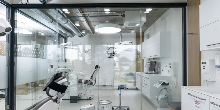 Dentální hygiena vč. air-flow a leštění zubů pro dospělé nebo děti od 10 let