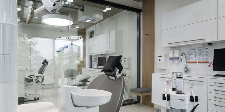 Dentální hygiena vč. air-flow a leštění zubů pro dospělé nebo děti od 10 let