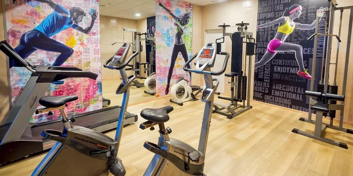 Letecky do Španělska: 4* hotel GHT Oasis Tossa, polopenze, bazén i animační programy