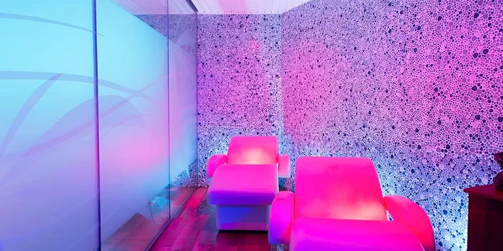 Letecky do Španělska: 4* hotel GHT Oasis Tossa, polopenze, bazén i animační programy