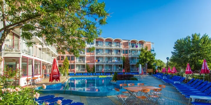 Dovolená v Bulharsku: pobyt ve 4* hotelu Longosa s all inclusive, 200 m od pláže, vč. letenek