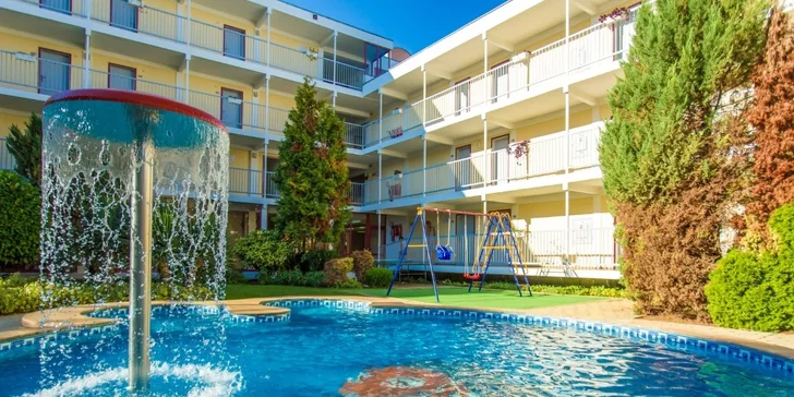 Dovolená v Bulharsku: pobyt ve 4* hotelu Longosa s all inclusive, 200 m od pláže, vč. letenek