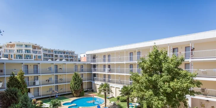 Dovolená v Bulharsku: pobyt ve 4* hotelu Longosa s all inclusive, 200 m od pláže, vč. letenek