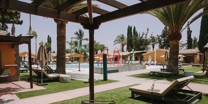 Kanárské ostrovy: 4* hotel Suites & Villas by Dunas, pláž s Modrou vlajkou, bazény, jídlo i letenky
