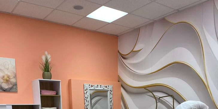 Přístrojové ošetření 7v1: diamantová mikrodermabraze, radiofrekvence i LED terapie