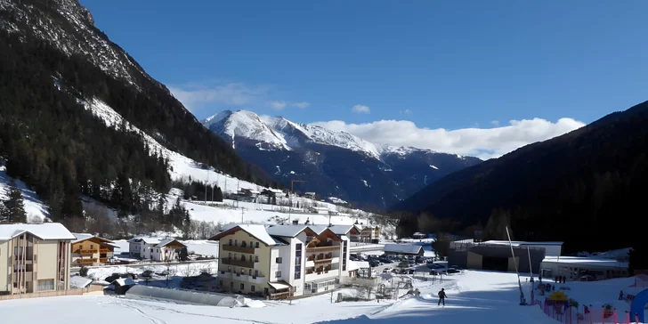 Pobyt v italských Alpách: hotel u sjezdovek a turistických tras, strava i wellness