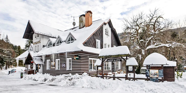 Pobyt v malebné roubence na okraji Harrachova s bohatou polopenzí formou bufetu