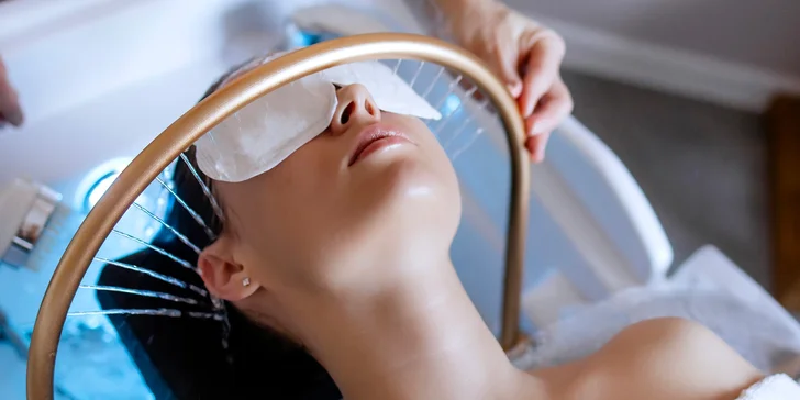 Relaxační procedura head spa, masáž hlavy i hloubková péče o poškozené vlasy