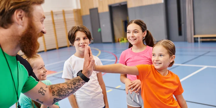 Skupinové tréninky bojových umění pro děti od 4 do 11 let: 5 nebo 18 lekcí