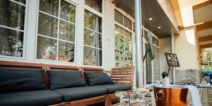 Pohádkový pobyt u zámku Bojnice se snídaněmi či polopenzí a wellness