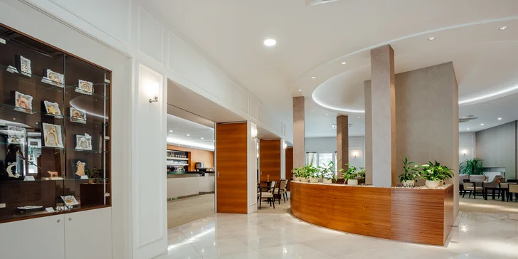 Pohádkový pobyt u zámku Bojnice se snídaněmi či polopenzí a wellness