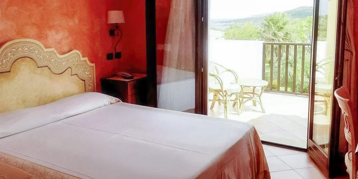 Dovolená na Sardinii: 4* hotel, light all inclusive, bazény, animace i letenky