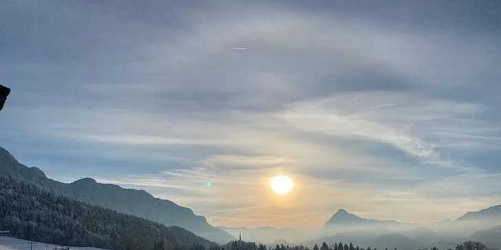 Pohodová dovolená v Alpách: tyrolský hotel s polopenzí, neomezeně sauny, více než 200 km sjezdovek
