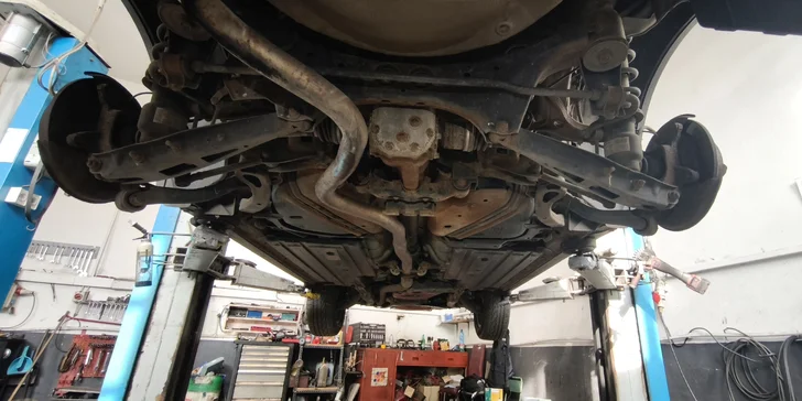 Přezutí pneumatik nebo přehození celých kol s vyvážením nebo bez + zdarma servisní prohlídka