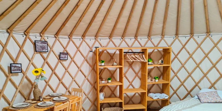 Originální ubytování v mongolské jurtě pro 2 až 4 osoby s možností snídaně