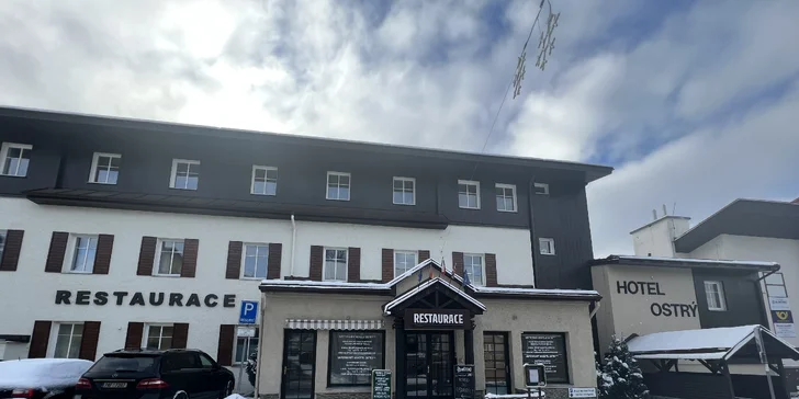 Nově zrekonstruovaný hotel na hranici Šumavy: pokoj či apartmán