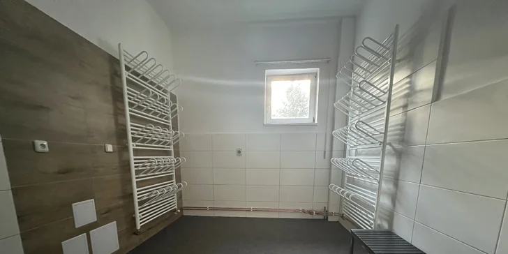 Nově zrekonstruovaný hotel na hranici Šumavy: pokoj či apartmán