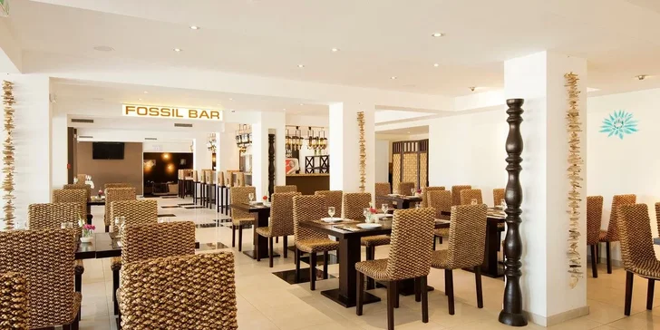 Rodinná dovolená v Bulharsku: 4* hotel s all inclusive vč. letenek, bazény, animace