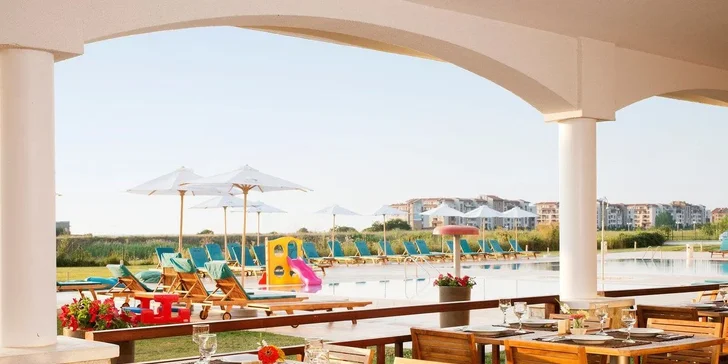 Rodinná dovolená v Bulharsku: 4* hotel s all inclusive vč. letenek, bazény, animace