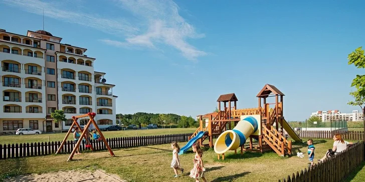 Rodinná dovolená v Bulharsku: 4* hotel s all inclusive vč. letenek, bazény, animace
