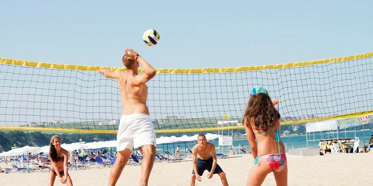 Rodinná dovolená v Bulharsku: 4* hotel s all inclusive vč. letenek, bazény, animace