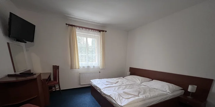 Rodinný hotel v Jizerkách: wellness, herna i minigolf, možnost snídaní