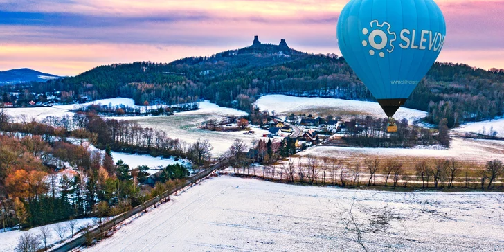 1 nebo 2 hodiny v oblacích: let horkovzdušným balónem v páru či skupince