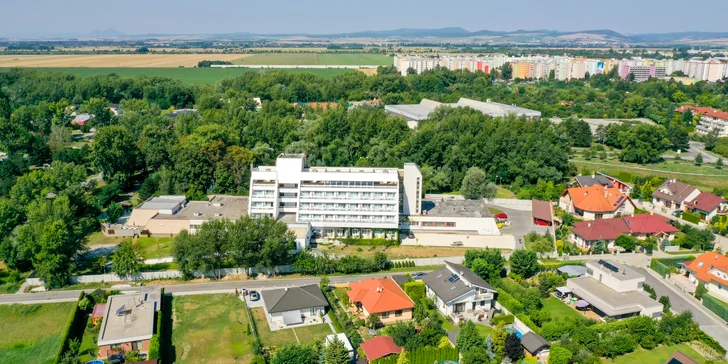 Pobyt v Piešťanech s léčebnými procedurami i pro seniory, polopenze či all inclusive