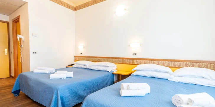 Rodinná dovolená u italského Jadranu: hotel 50 m od pláže, plná penze, bazén, dítě zdarma