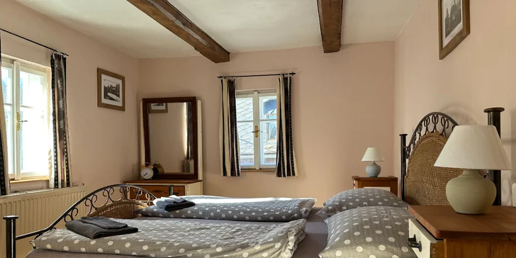 Útulné apartmány, pokoje či domek v Kryštofově Údolí: možnost snídaně i polopenze