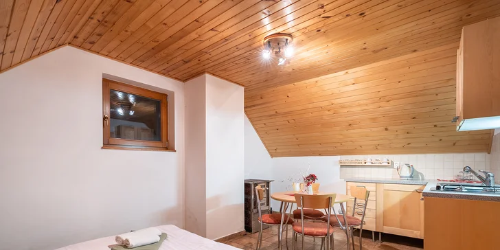 Zážitkové ubytování na Liptově: chaty v lůně přírody s koupací kádí