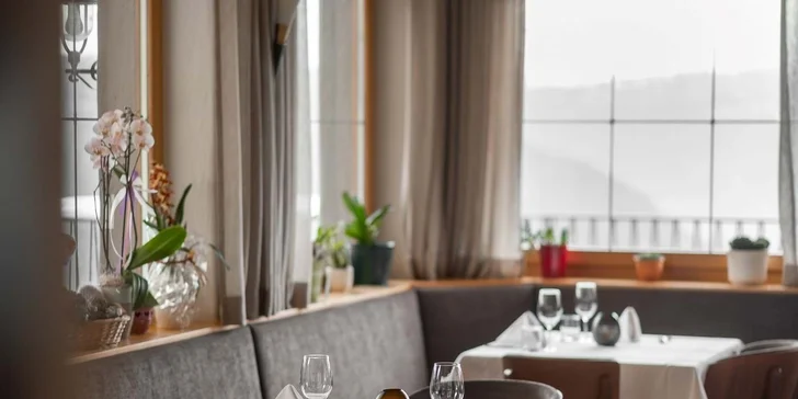 Aktivní dovolená i relax v Dolomitech: moderní hotel v přírodním parku, snídaně, wellness