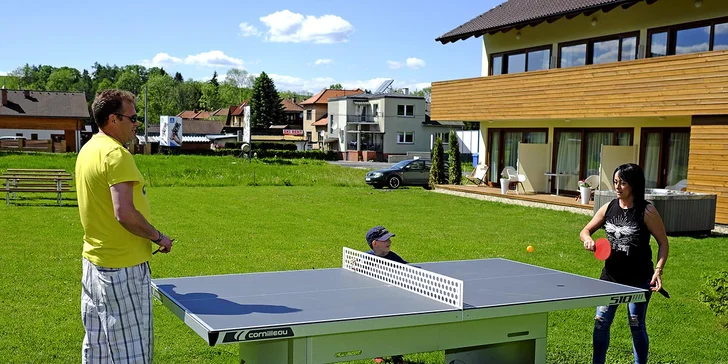 Rodinný pobyt v Jasné: moderní apartmány se snídaní a venkovní vířivkou