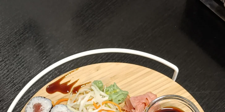 Sushi sety dle výběru v nově otevřené fusion restauraci: 24 až 50 maki a nigiri