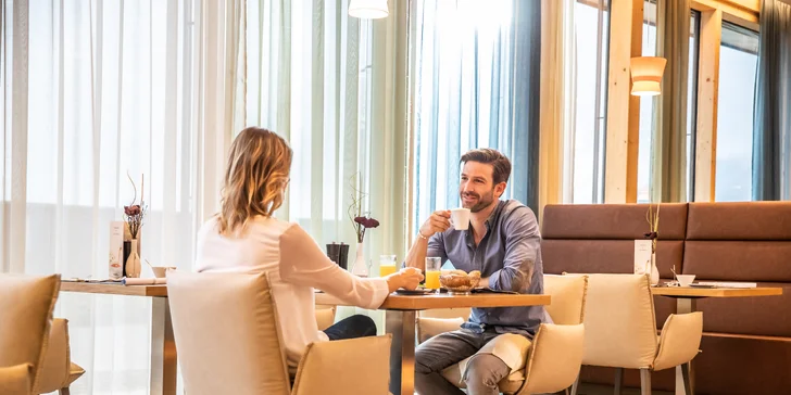 Dovolená v Kaprunu: moderní 4* hotel s polopenzí a bohatým saunovým a vodním světem